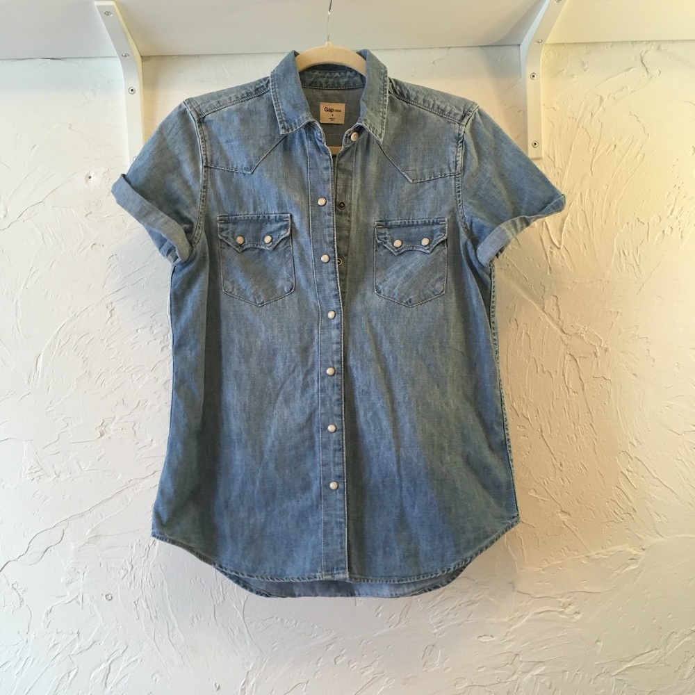 Gap Chambray Denim Button Up